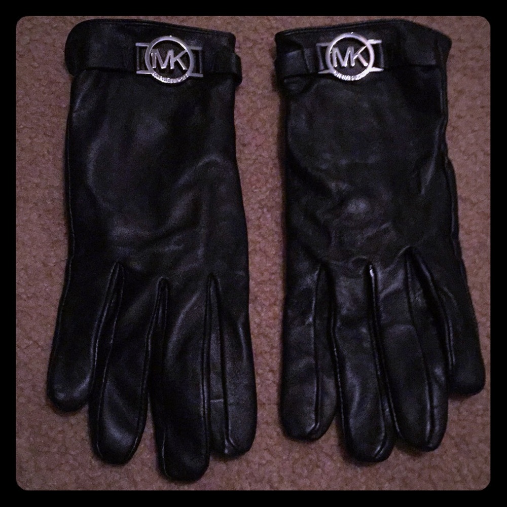 Michael Kors gloves